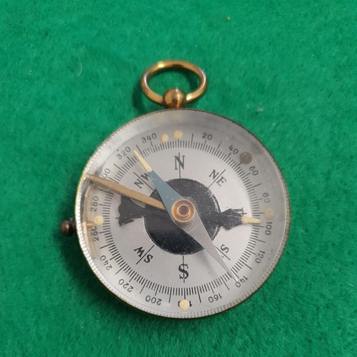 Brass metal pocket compass - brass,
