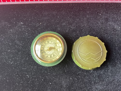 Vintage bakelite style pocket - vintage,